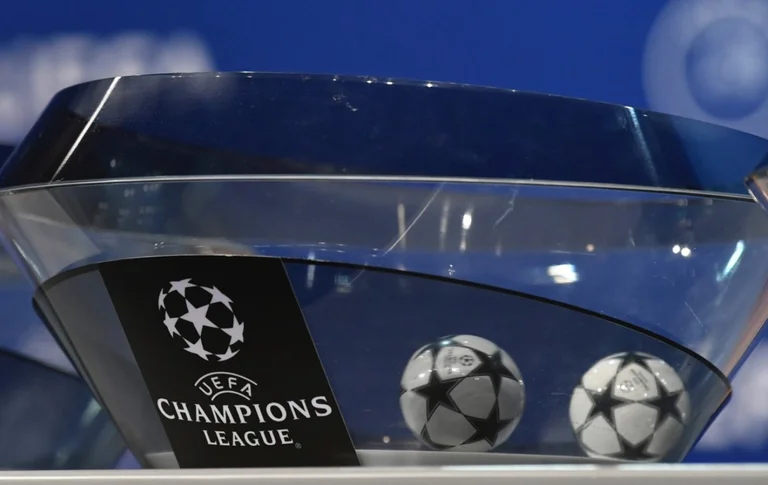 Déposez des lots pour les éliminatoires de la Ligue des Champions