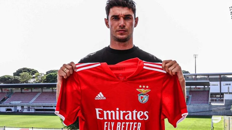 Official: Benfita bat deux géants européens dans la course pour le transfert de Yaremchuk