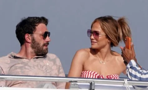 Ben Affleck et Jennifer Lopez ne sont même pas séparés, ils regardent un casino ensemble.