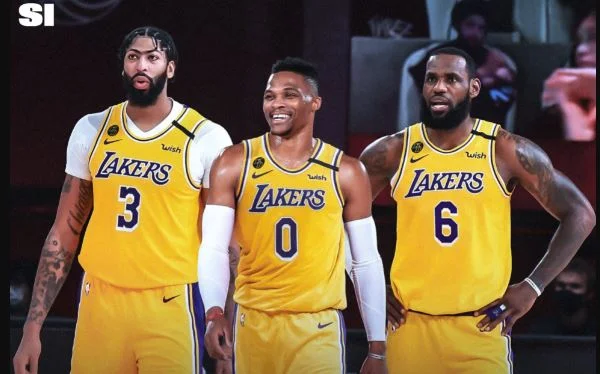 Le squadre NBA, Russell Westbrook, sono allarmate per unirsi alla squadra Lakers.