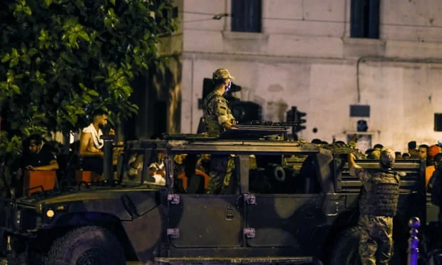 Le seul État où le Printemps arabe a réussi est dans de graves troubles : C'est ce qui s'est passé en Tunisie hier soir.