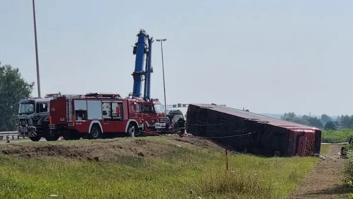 Slavonski Brod: Hinterlasse die Szene des Unfallbus-Events mit Kosovars (VIDEO)