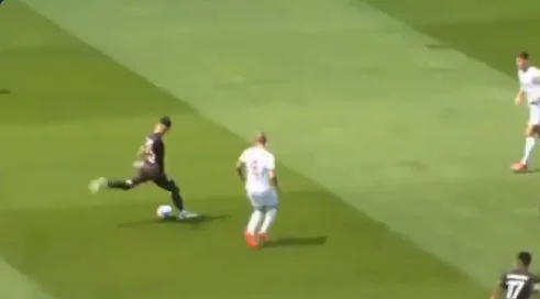 Le but qui a marqué les verdicts contre Holsey Kirl est tout simplement magnifique