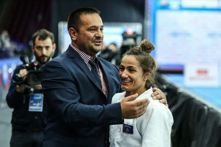 Driton Kukas Post nach der Eliminierung von Majlinda durch die Olympischen Spiele ist einfach spannend