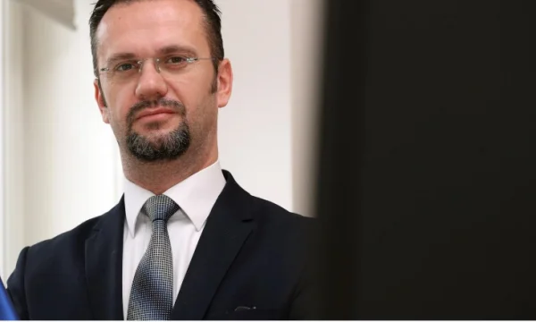 Ambasciatore Casaporly: Ci sono stati 13 bambini sull'autobus, nessuno di loro è la lista di morte.