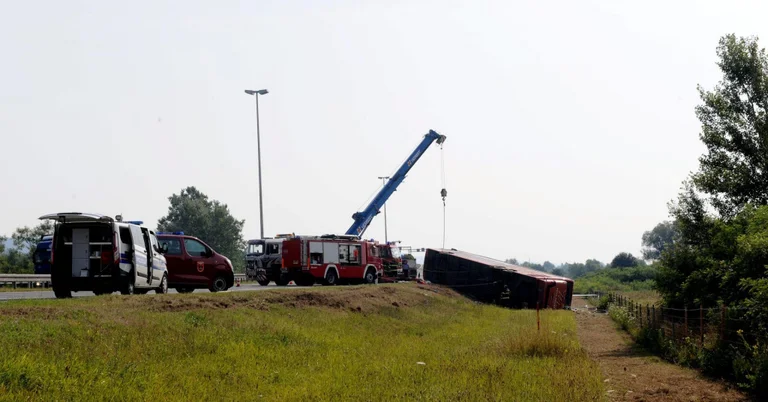 Accident en Croatie: Entre neuf passagers et un des conducteurs