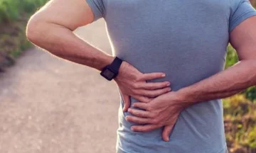Il dolore alla schiena può essere un segno di questo problema