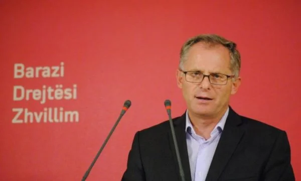 Fidèle Bislimi: Nous travaillons à un rythme accéléré vers l'intégration européenne