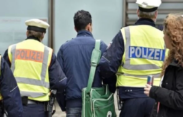 Kapen gjashtë shqiptarë që po qëndronin ilegalisht në Gjermani