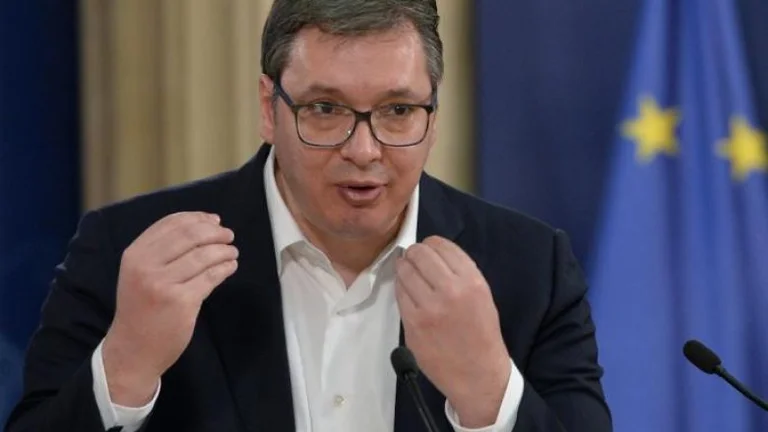 Vuçiq: Mjaft me çmendurinë e së kaluarës, duhet kompromis për Kosovën