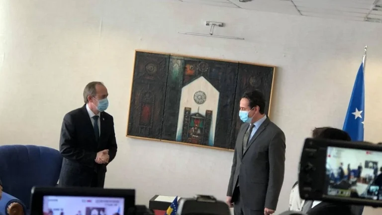 DANAS: Amerika vlerëson lart Avdullah Hotin – Impresionohet edhe nga Kurti dhe shokohet nga Vuçiq