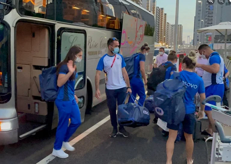 Udhëtim maratonik: Ishte rrugë aq e gjatë, sa që olimpistët kosovarë duhet të kenë ‘harruar’ kur ishin nisur