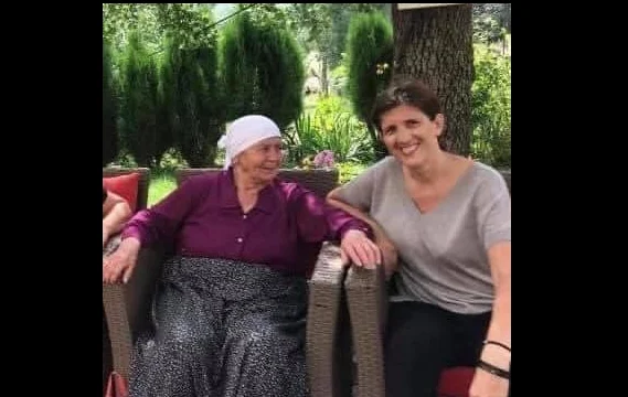 Vdes Halime Nura, nëna e komandantit dhe veteranit të UÇK-së