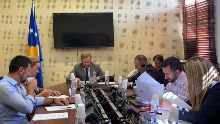 Haki Abazi kërkon njohjen e Pavarësisë së Kosovës nga 5 shtetet anëtare dhe ulësen në OKB