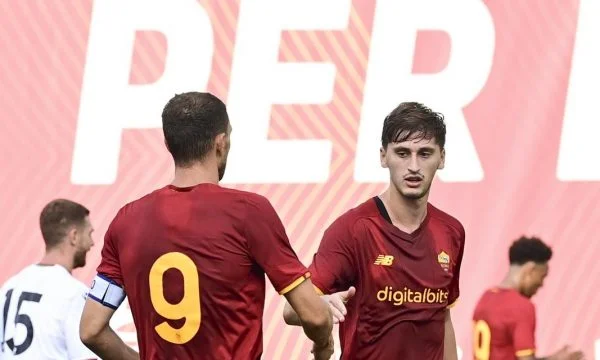 Marash Kumbulla shënon golin e parë për Romën e Jose Mourinhos