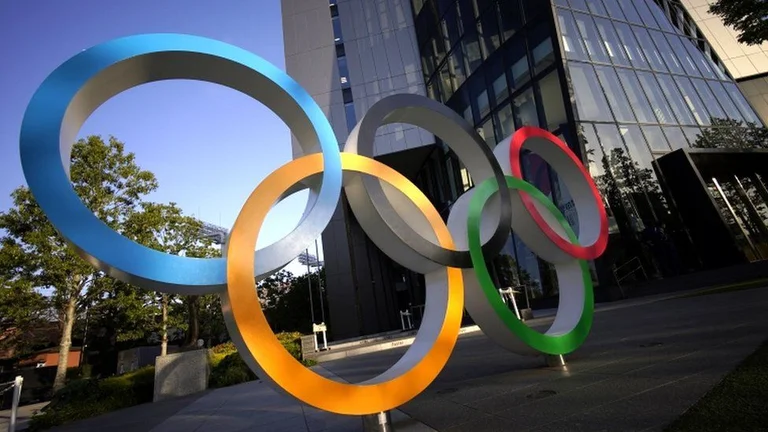 Tokyo2020: Dhjetëra sportistë në izolim, rrezikohet Olimpiada