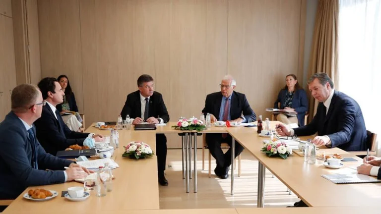 Kërkohet që SHBA-ja të përfshihet më shumë në dialogun Kosovë-Serbi