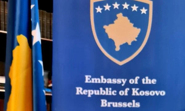 Pas përmbytjeve, Ambasada e Kosovës në Bruksel publikon numrin kontaktues