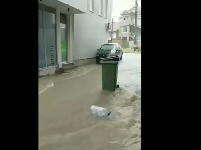 Reshje të mëdha të shiut në Gjilan, Haziri aktivizon shtabin emergjent