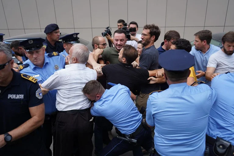 Dardan Molliqaj do të mbahet në paraburgim për 48 orë