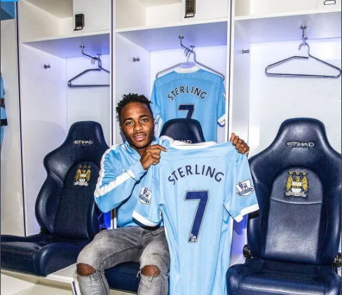 Manchester City nxjerr në shitje Sterlingun, ky është çmimi i lojtarit