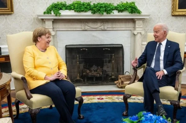 Biden pret Merkel në Shtëpinë e Bardhë: Të bashkuar kundër agresionit rus