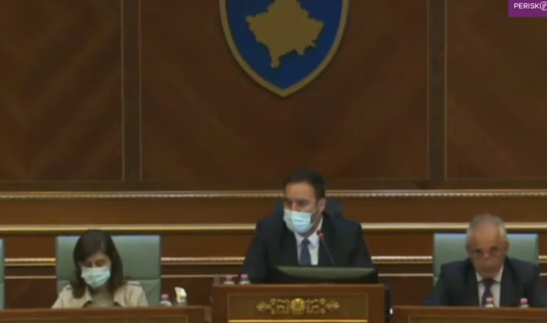 Konjufca i bën be n’Zot Abelard Tahirit që nuk i takon fjala