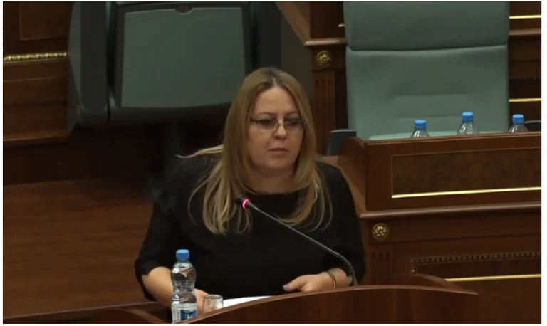 Bajrami: Shihni se si Qeveria Kurti përmes KShC-së po i favorizon kolegjet private dhe e ka paralizuar UP-në