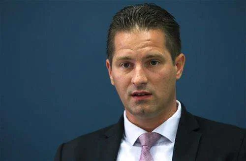 Exministro serbio: El éxito del diálogo en Bruselas depende del lado de Pristina