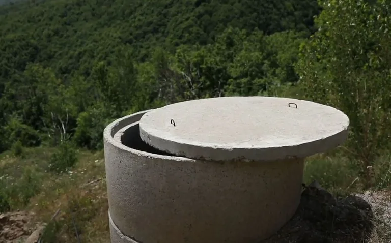Pusetat e pasiguruara në Deçan, banori përmend dy serbë të dyshimtë që vizituan vendin para helmimeve