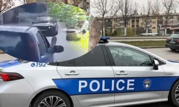 Me këmbë jashtë dritares së veturës, gjobitet zyrtari i ministrisë së Infrastrukturës