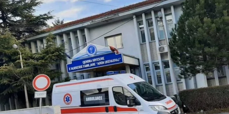 Deri në orën 15:00, në Deçan u trajtuan 120 persona me simptoma të helmimit