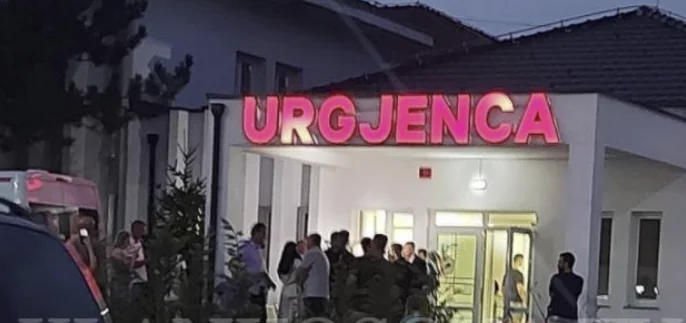 Shumë qytetarë vazhdojnë të kërkojnë trajtim për helmim në Deçan (FOTO)