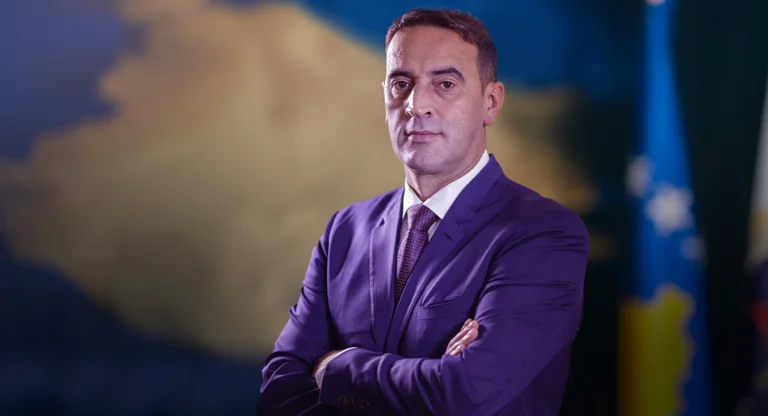 Daut Haradinaj për helmimin e qytetarëve në Deçan: Reagim shumë i vonuar i Qeverisë, prokuroria ta hetojë rastin