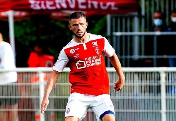 Pas 3 muajve, më në fund Valon Berisha rikthehet në fushë – luan 45 minuta