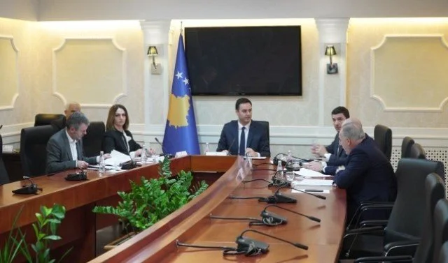 Sot mblidhet kryesia e Kuvendit
