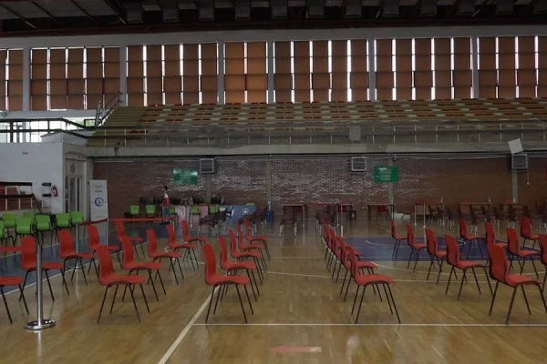 Asnjë qytetar në Qendrën e Vaksinimit “1 Tetori”