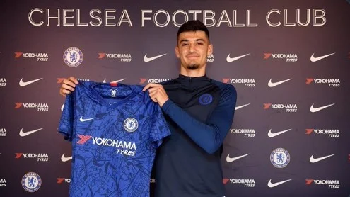 Chelsea nënshkruan me super-talentin shqiptar