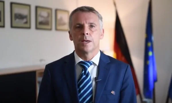 Ambasadori gjerman e përkrah kthimin e të zhvendosurve