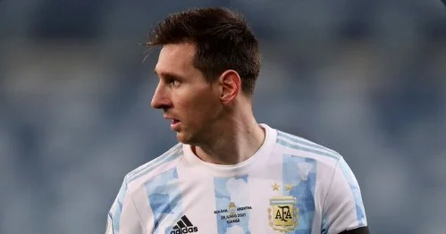 Presidenti i La Ligas shpjegon arysen pse Man City nuk mund të nënshkruajë me Lionel Messin