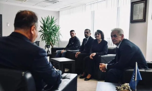Hoxhaj: Bashkë me SHBA-në, asnjëherë s’do ndalemi së kërkuari drejtësi për vëllezërit Bytyqi