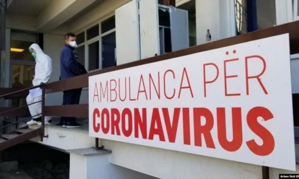 E dhimbshme: Nëna e një dëshmori në Vushtrri vdes nga koronavirusi