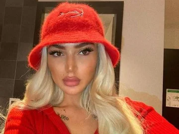 10 hommes armés entrent chez Loredana