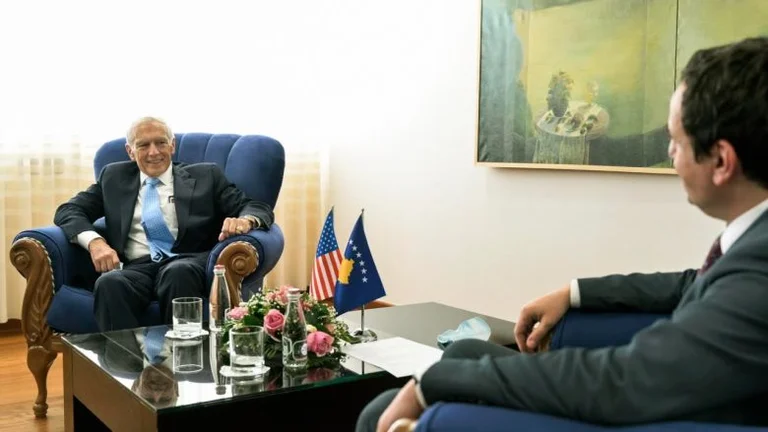 Bei einem Treffen mit Kurt, Clark: Kosovo ist eine Erfolgsgeschichte für die USA