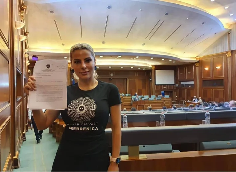 Saldo después de aprobar la resolución: Estoy orgulloso de mi país