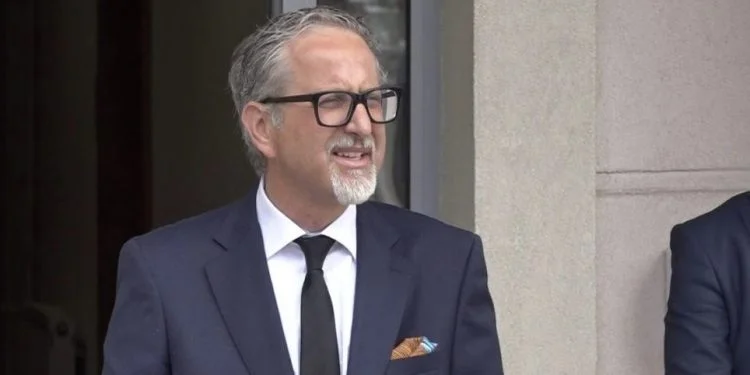 AAK MP appelle l'Année à s'intéresser peu au manque d'insuline: Absurdites
