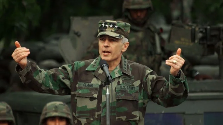 Clark domani visita il Kosovo, questo è l'ordine del giorno delle riunioni