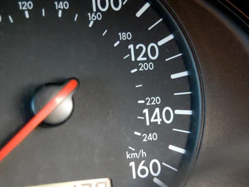 Nuevos coches para tener limitaciones de velocidad