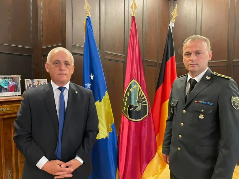 El Teniente Coronel Besim Gashi, de hoy en día, representa a Kosovo como defensor en Alemania