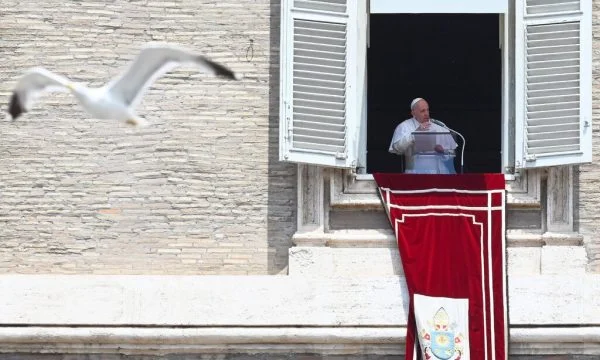 Papst Franziskus Operoni, Arzt: Er wird fünf weitere Tage im Krankenhaus sein.